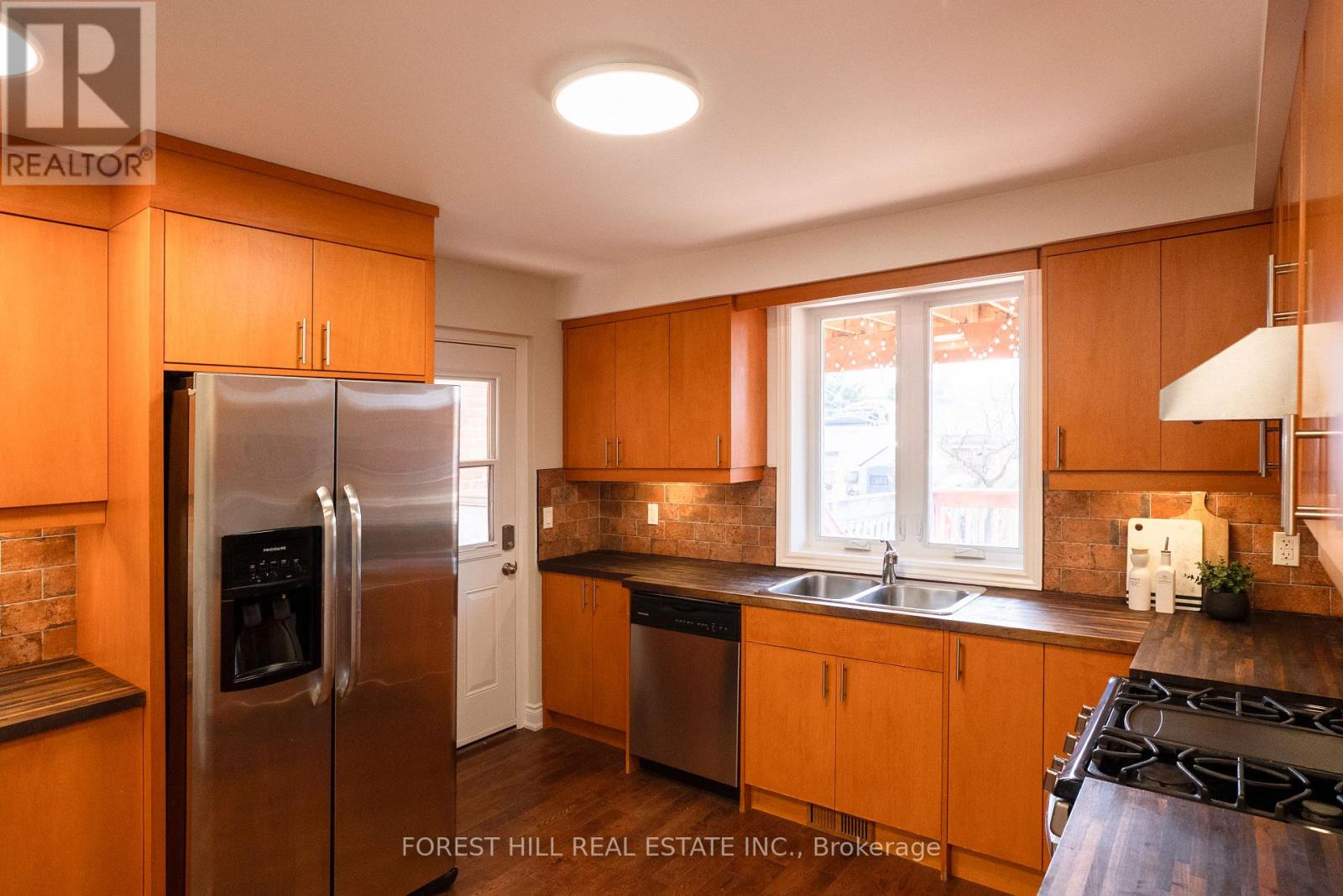 32 Castleton Avenue, Toronto, Ontario  M6N 3Z5 - Photo 31 - W12979668