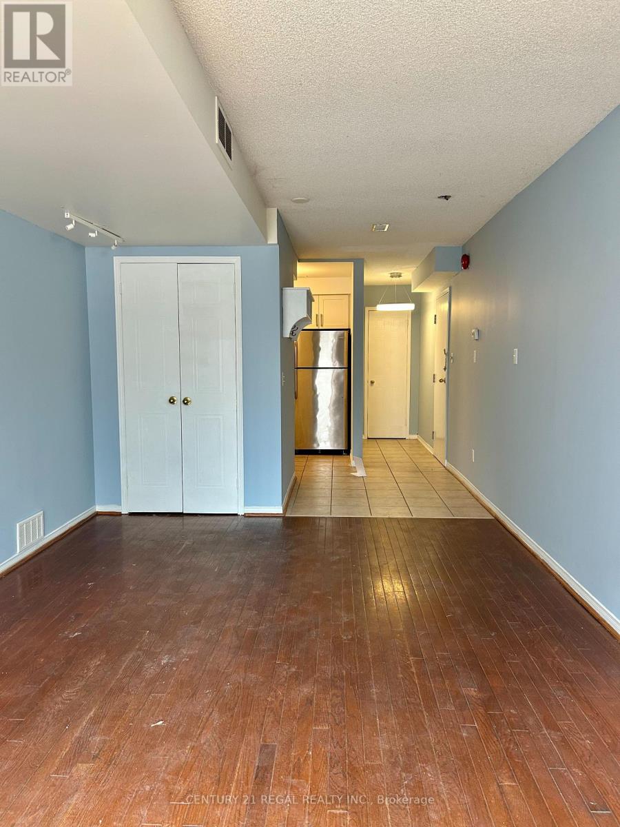 #2 - 1289 Queen Street W, Toronto, Ontario  M6K 1L6 - Photo 2 - W12979736