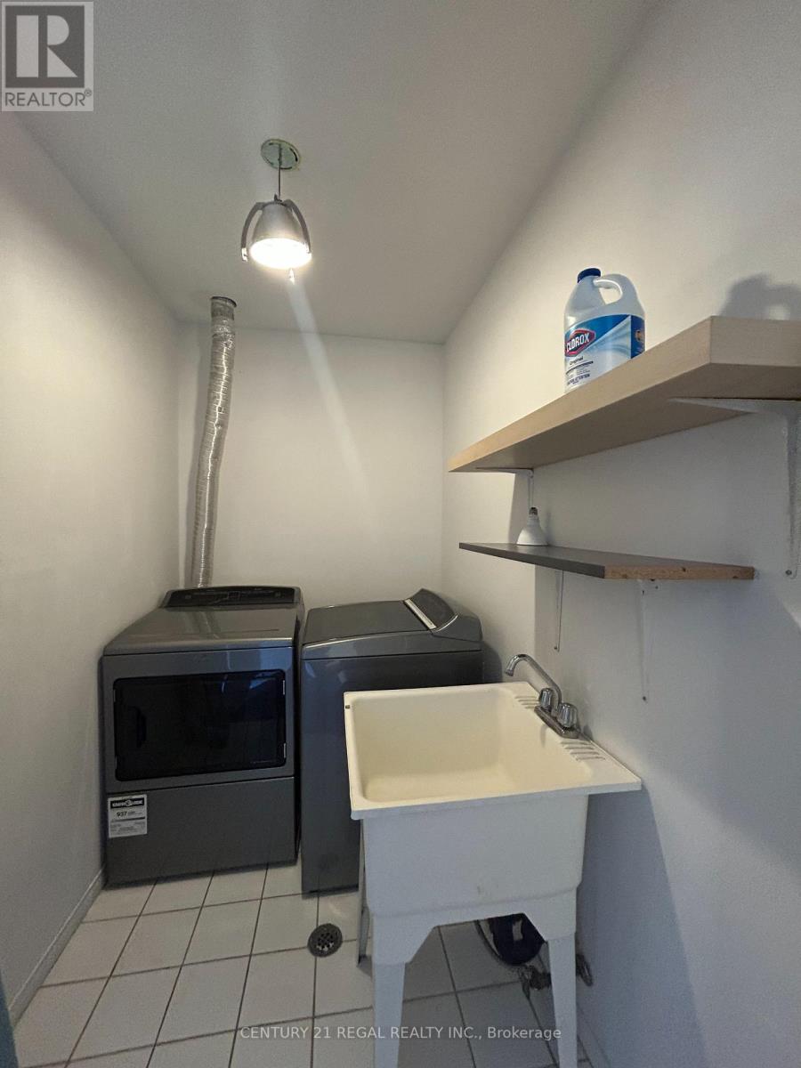 #2 - 1289 Queen Street W, Toronto, Ontario  M6K 1L6 - Photo 9 - W12979736