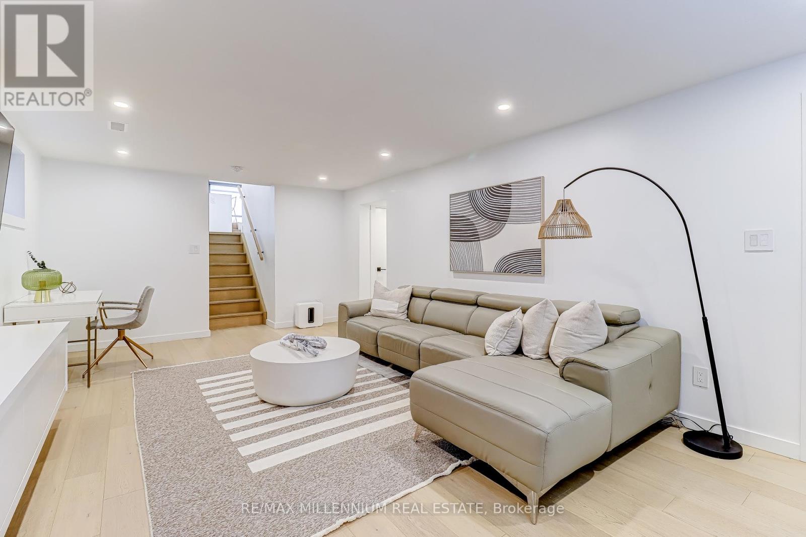 2498 Frankfield Road, Mississauga, Ontario  L5K 2A6 - Photo 16 - W12979780