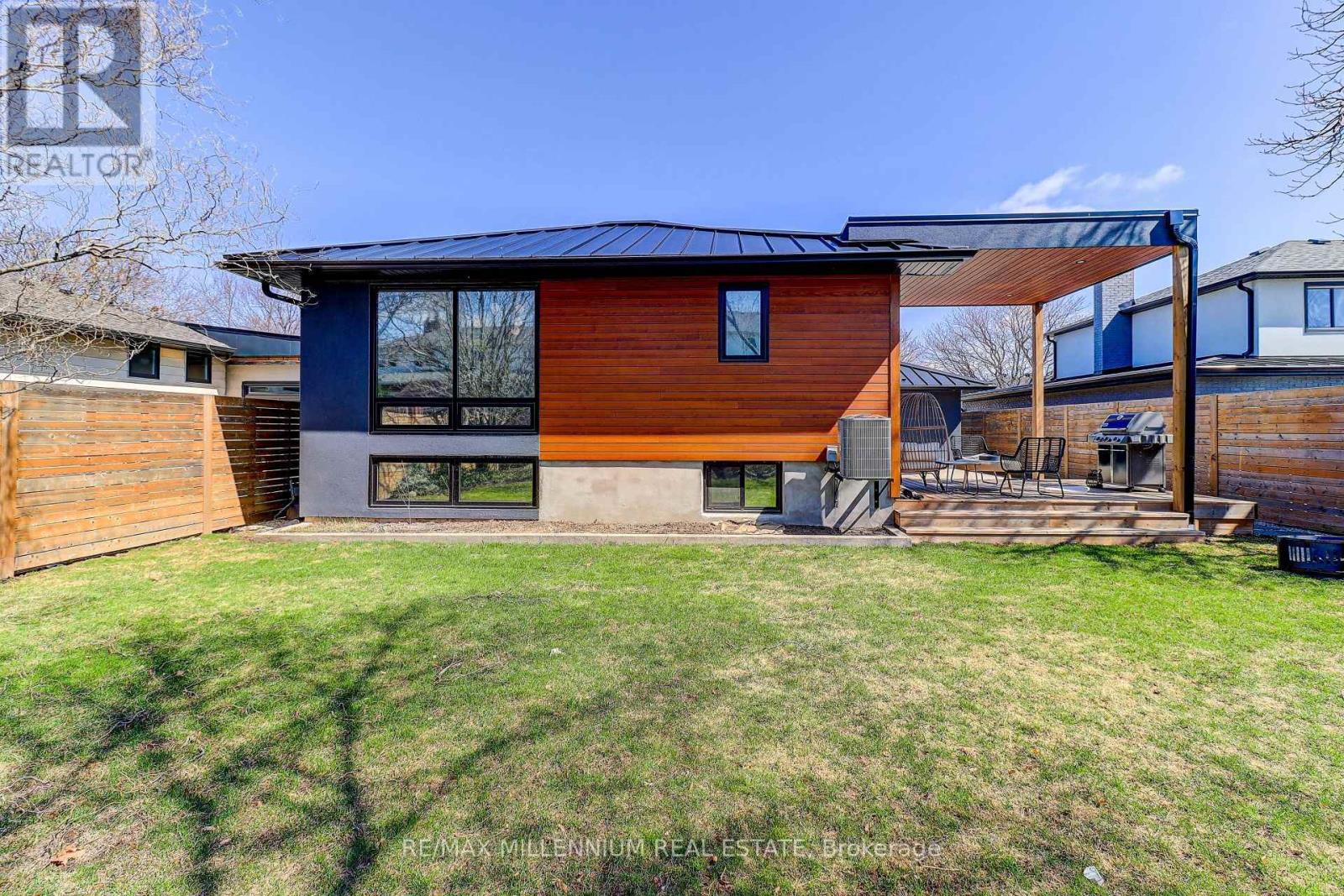 2498 Frankfield Road, Mississauga, Ontario  L5K 2A6 - Photo 18 - W12979780