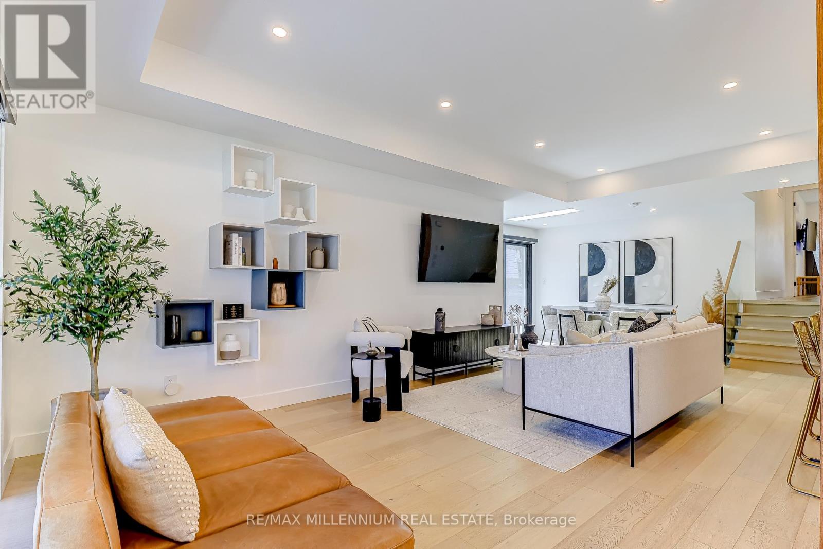 2498 Frankfield Road, Mississauga, Ontario  L5K 2A6 - Photo 7 - W12979780