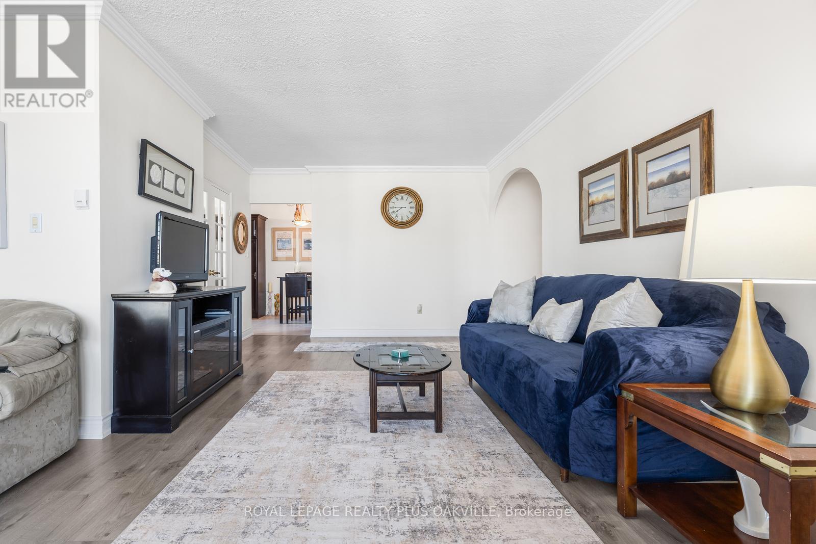 1006 - 5250 Lakeshore Road, Burlington, Ontario  L7L 5L2 - Photo 10 - W12979782