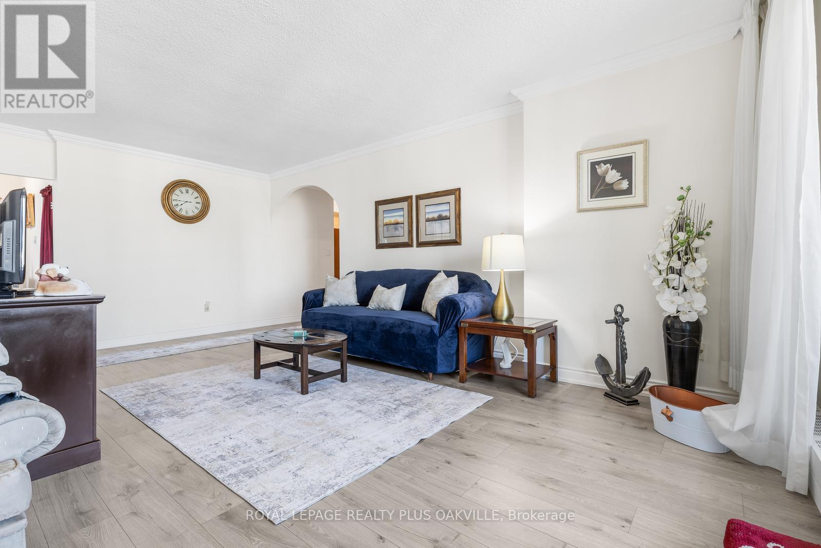 1006 - 5250 Lakeshore Road, Burlington, Ontario  L7L 5L2 - Photo 11 - W12979782