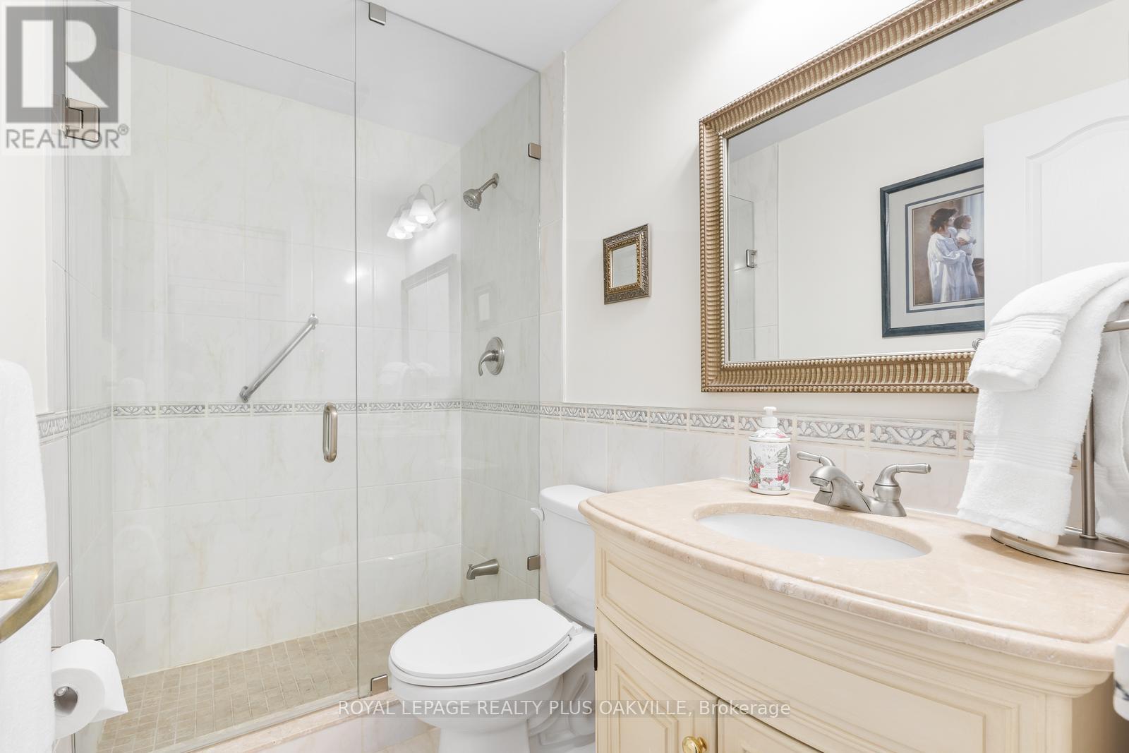 1006 - 5250 Lakeshore Road, Burlington, Ontario  L7L 5L2 - Photo 5 - W12979782