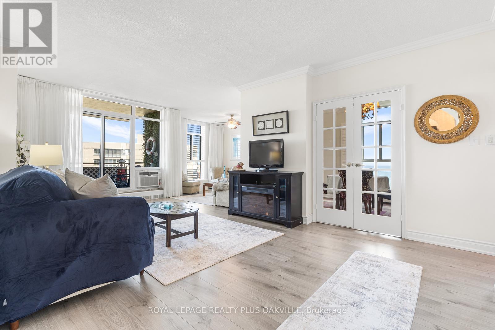 1006 - 5250 Lakeshore Road, Burlington, Ontario  L7L 5L2 - Photo 7 - W12979782