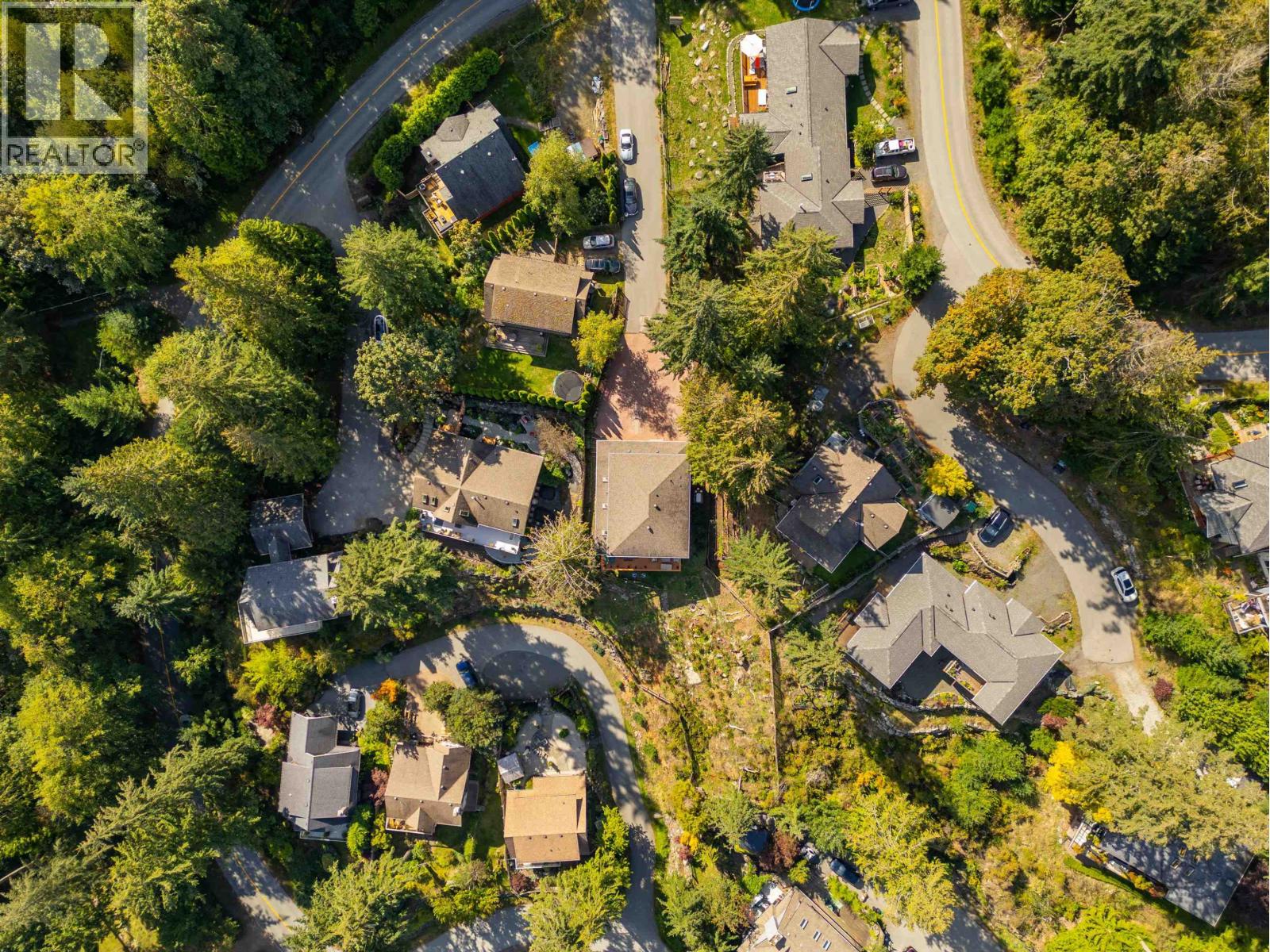 947 Village Drive, Bowen Island, British Columbia  V0N 1G1 - Photo 30 - R3076533