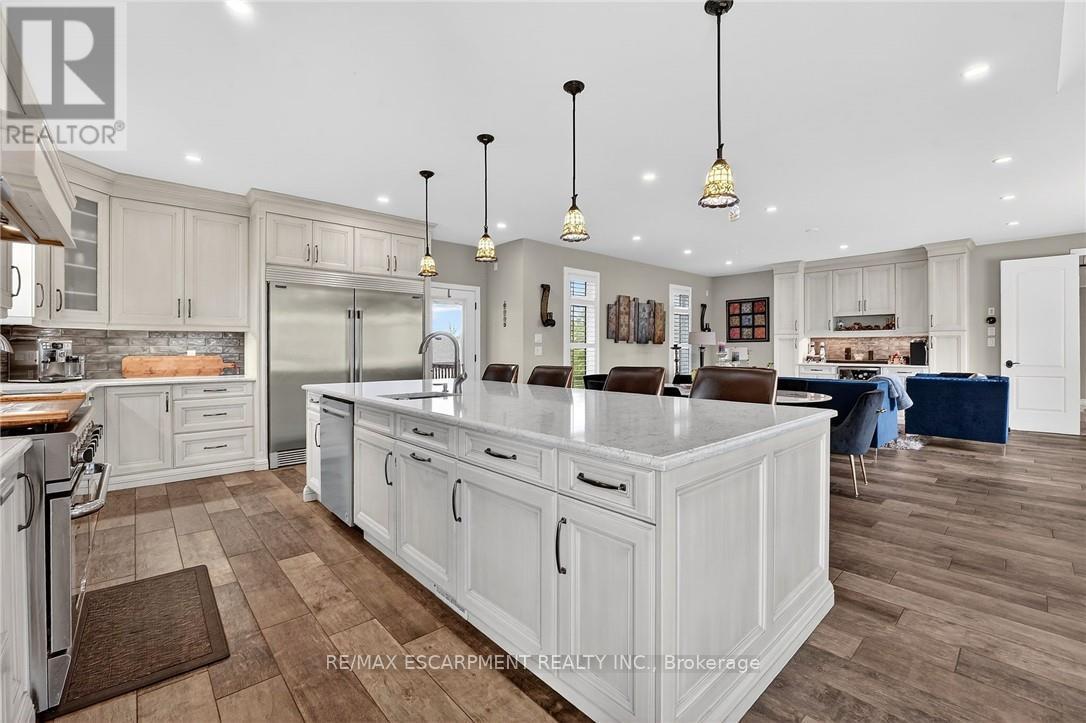 5499 Attema Crescent, West Lincoln, Ontario  L0R 1Y0 - Photo 10 - X12979670