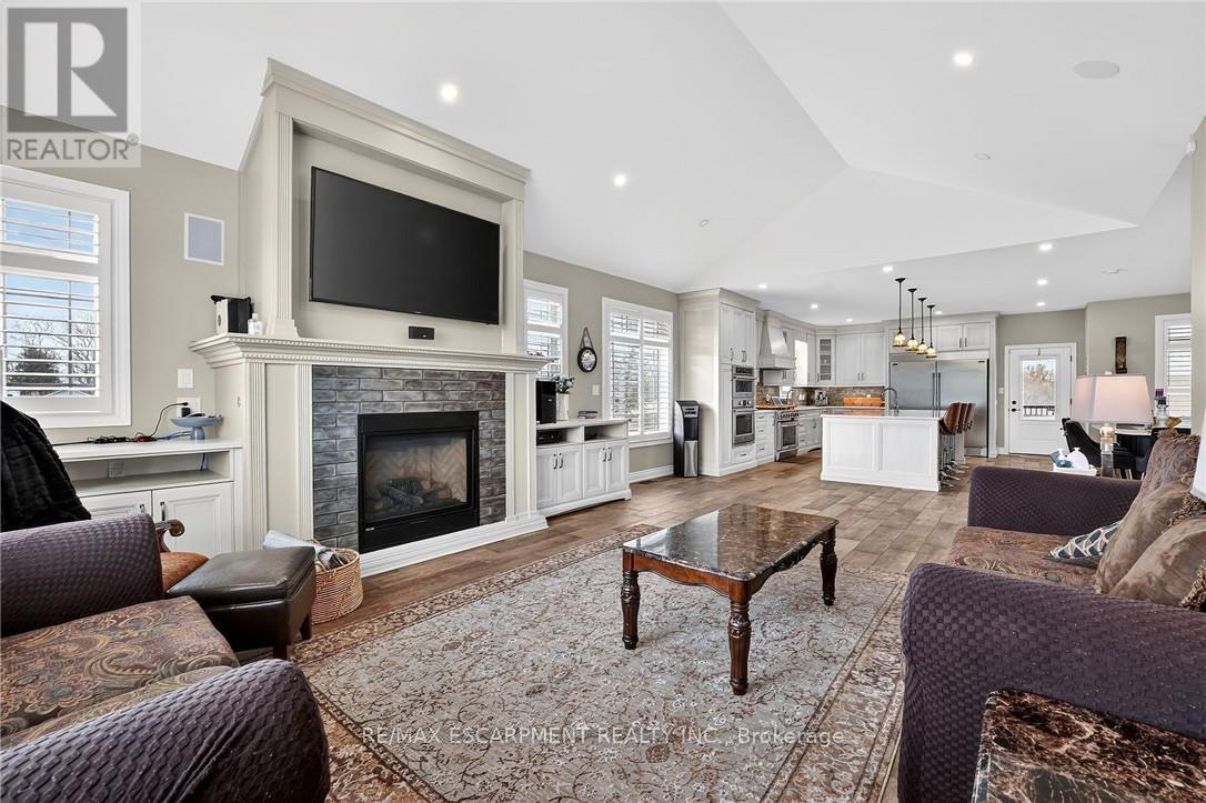 5499 Attema Crescent, West Lincoln, Ontario  L0R 1Y0 - Photo 15 - X12979670