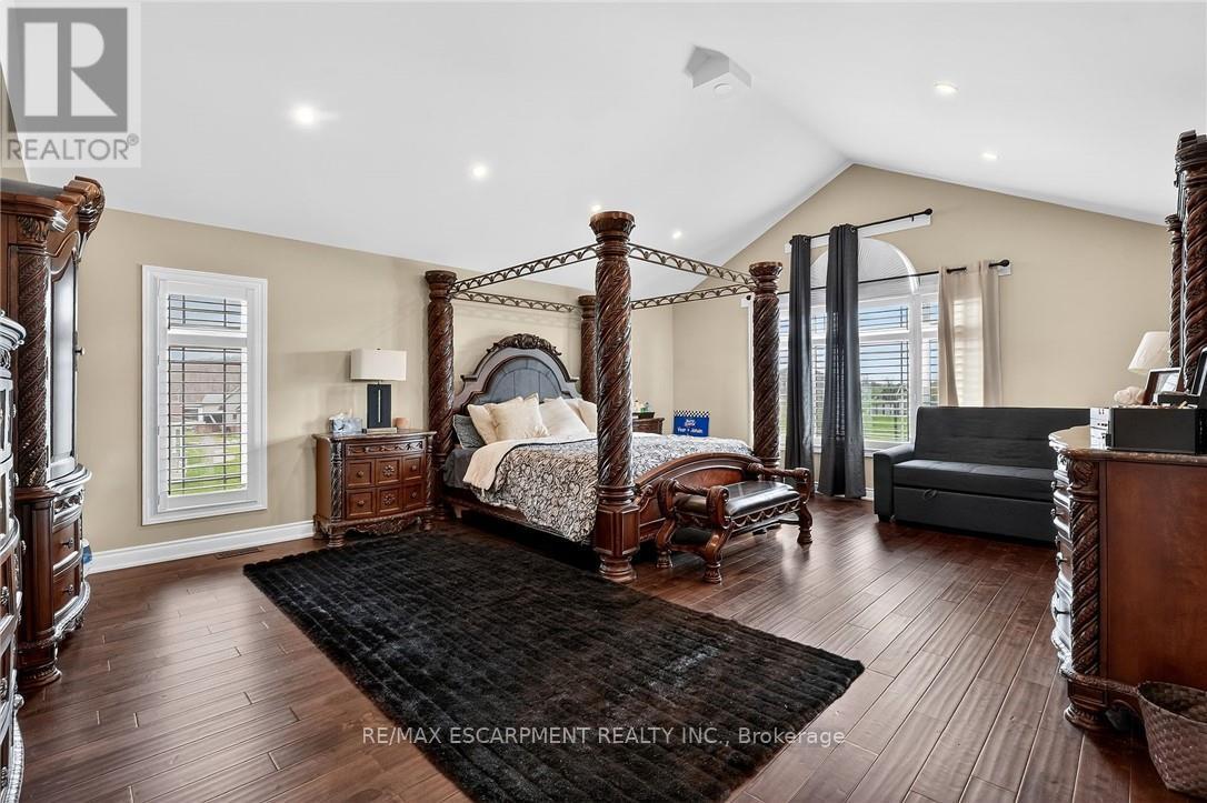 5499 Attema Crescent, West Lincoln, Ontario  L0R 1Y0 - Photo 20 - X12979670