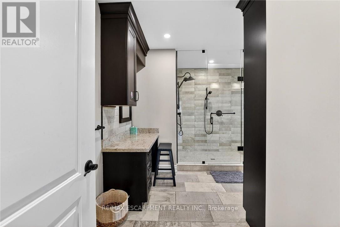 5499 Attema Crescent, West Lincoln, Ontario  L0R 1Y0 - Photo 22 - X12979670