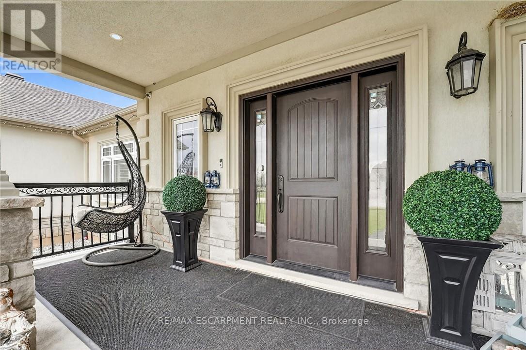 5499 Attema Crescent, West Lincoln, Ontario  L0R 1Y0 - Photo 4 - X12979670