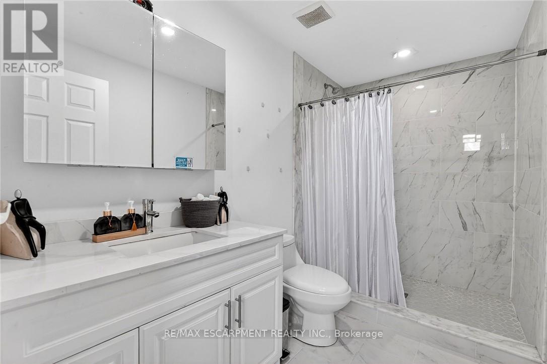 5499 Attema Crescent, West Lincoln, Ontario  L0R 1Y0 - Photo 40 - X12979670