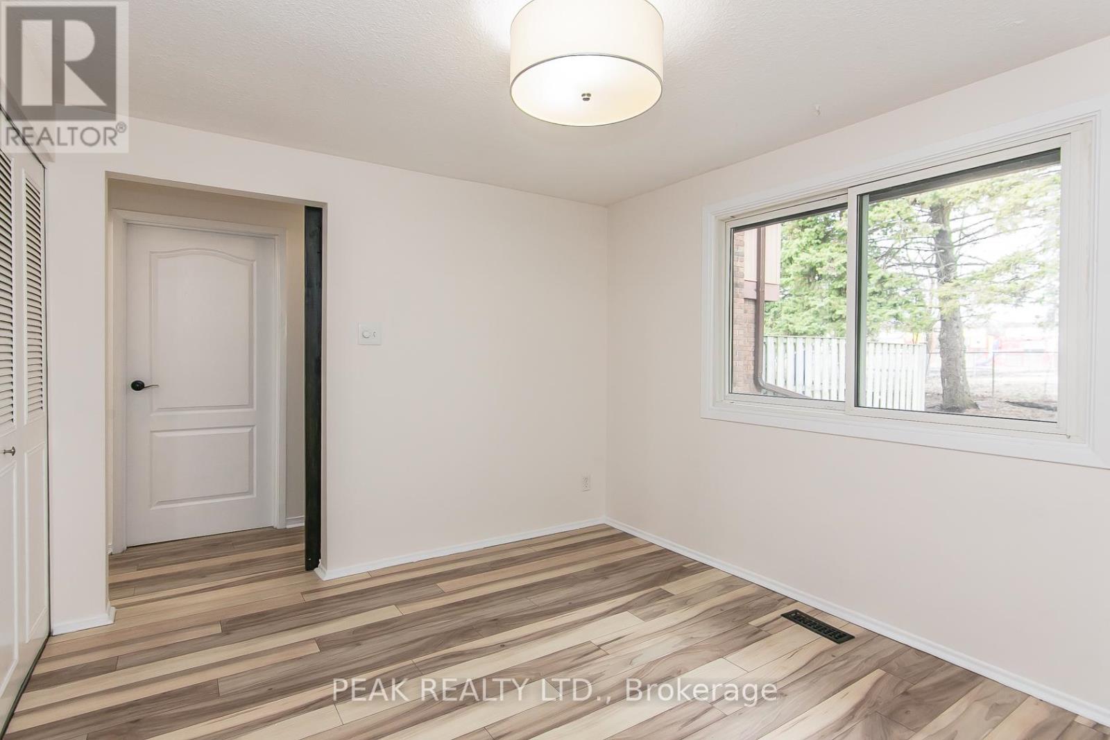 7 - 279 Sandowne Drive, Waterloo, Ontario  N2K 2C1 - Photo 15 - X12979752