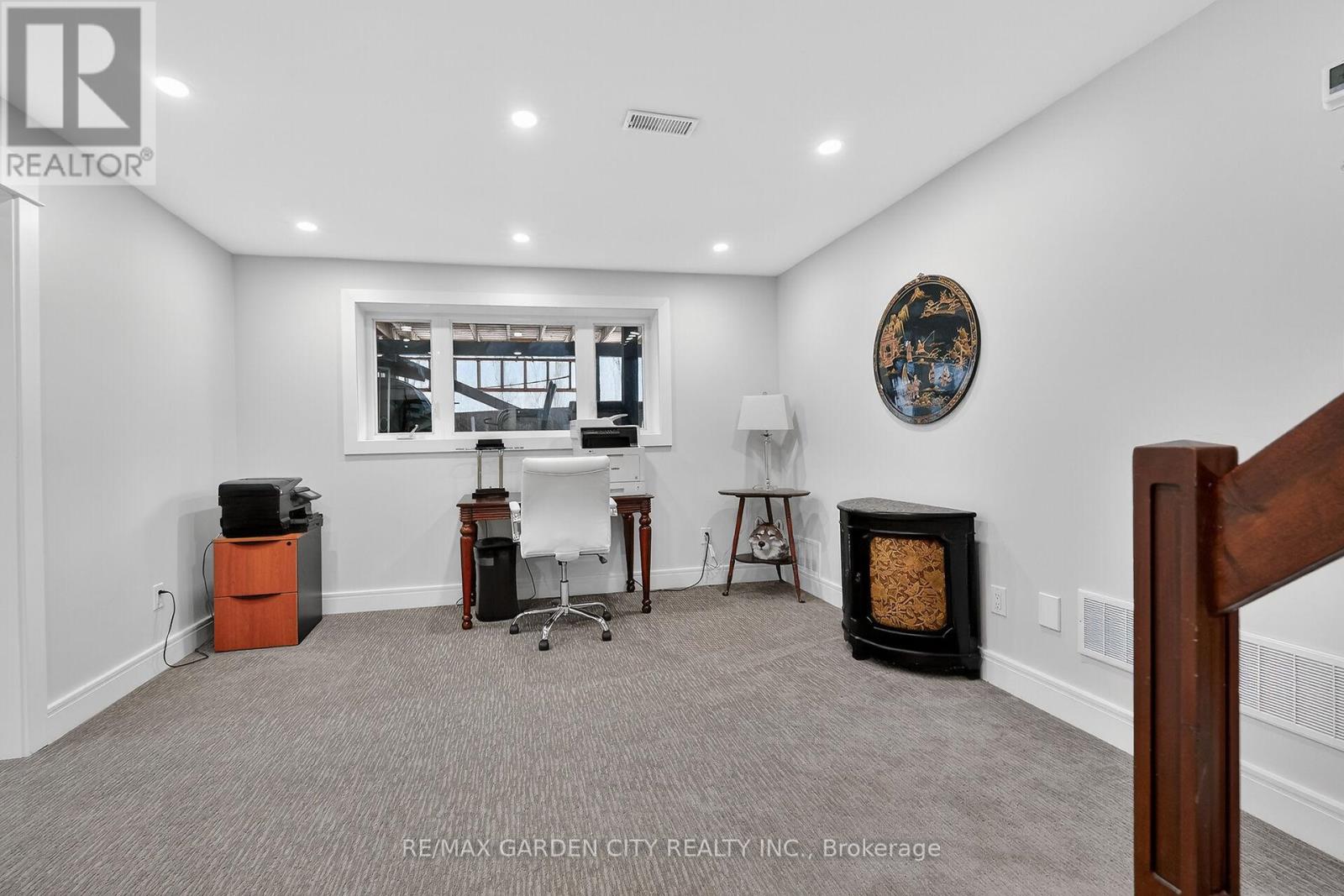 51 Park Road S, Grimsby, Ontario  L3M 4E7 - Photo 32 - X12979758