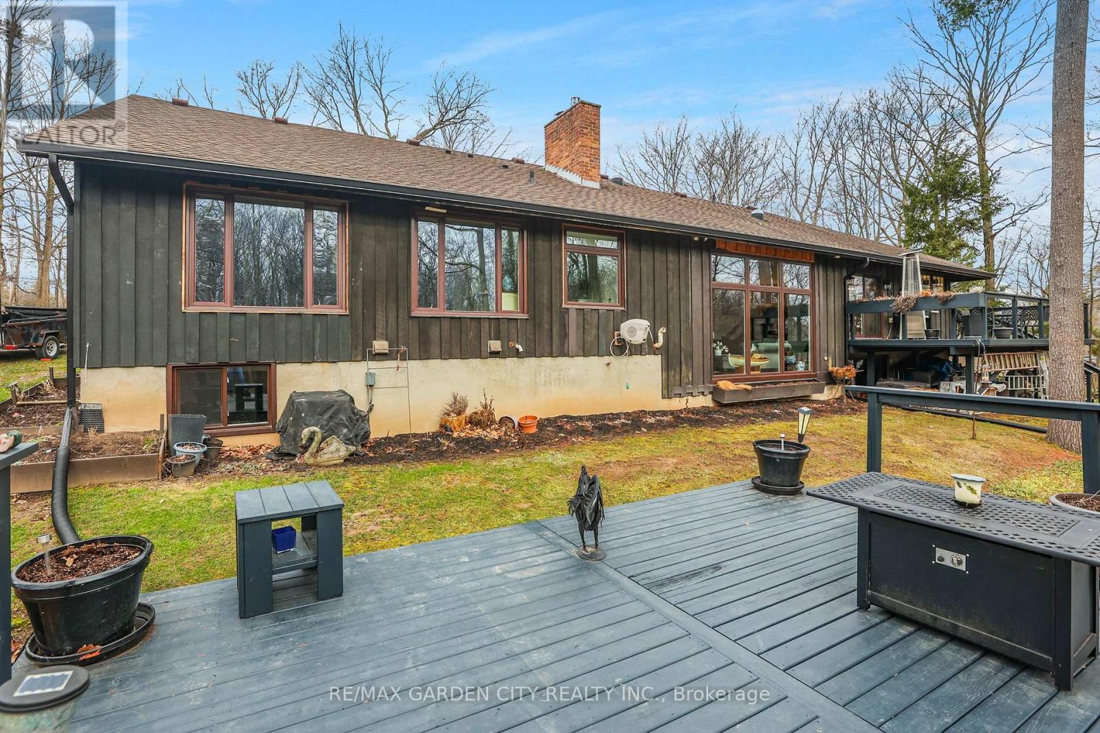 51 Park Road S, Grimsby, Ontario  L3M 4E7 - Photo 38 - X12979758