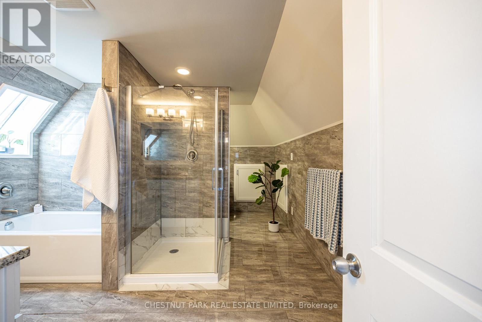 177 Charlton Avenue W, Hamilton, Ontario  L8P 2C8 - Photo 20 - X12979784