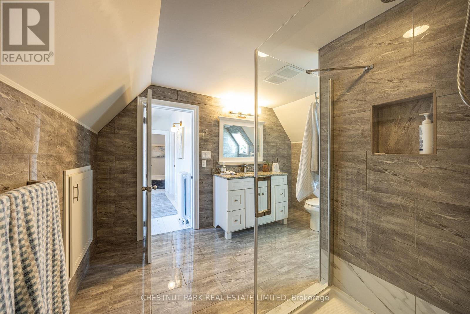 177 Charlton Avenue W, Hamilton, Ontario  L8P 2C8 - Photo 22 - X12979784