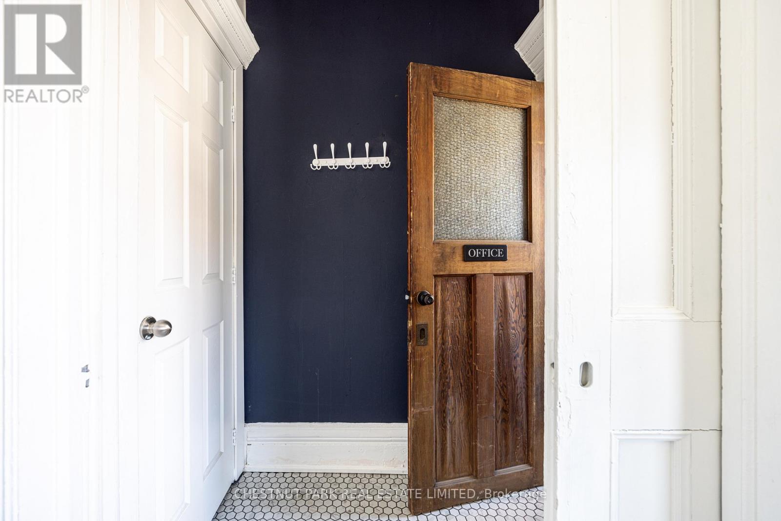 177 Charlton Avenue W, Hamilton, Ontario  L8P 2C8 - Photo 23 - X12979784