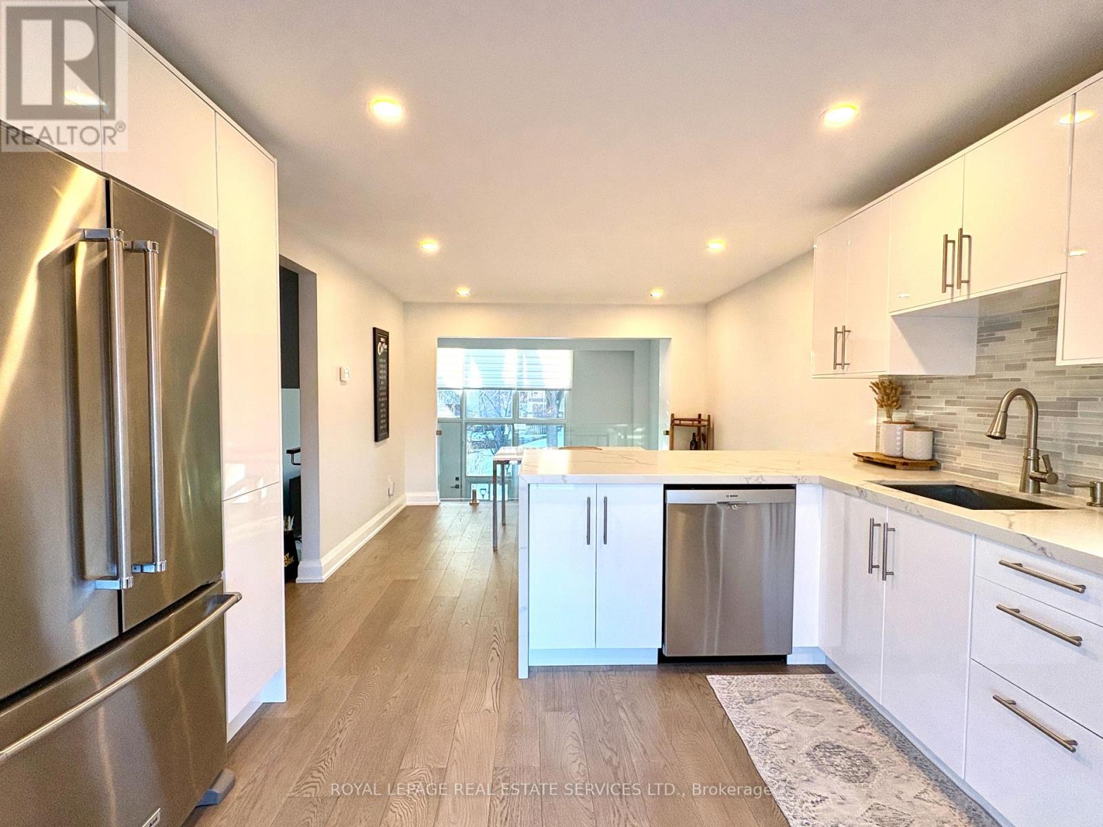 30 - 629 Rathburn Road, Toronto, Ontario  M9C 3T5 - Photo 10 - W12963720