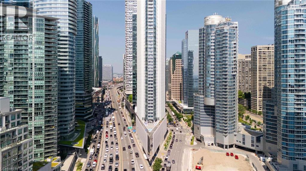 10 York Street Unit# 3807, Toronto, Ontario M5J 0E1 - Photo 37 - 40819458