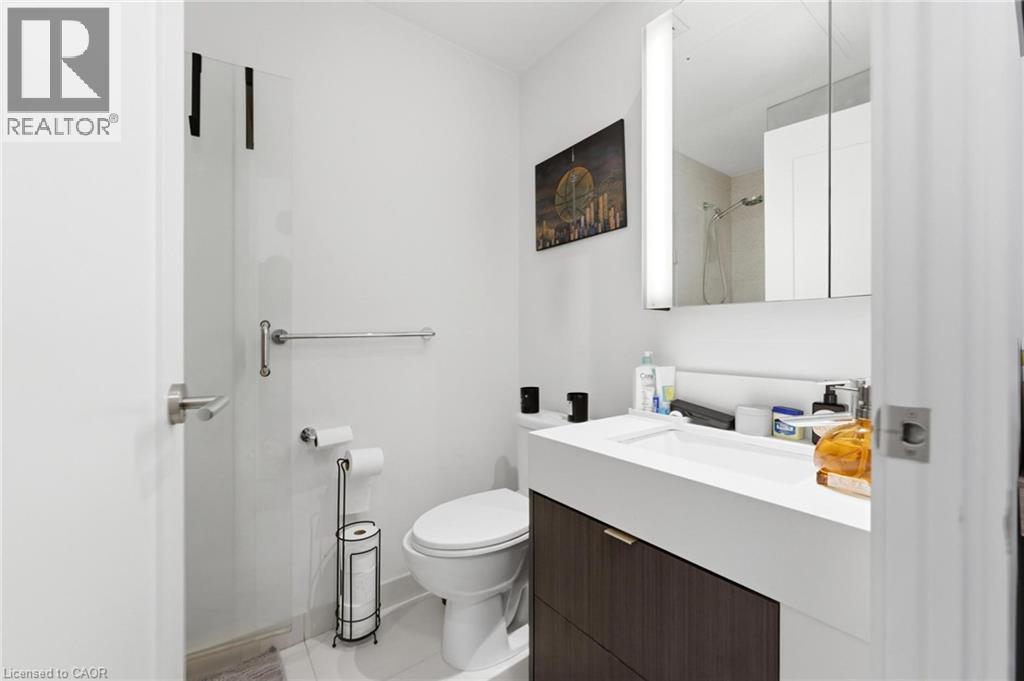 10 York Street Unit# 3807, Toronto, Ontario M5J 0E1 - Photo 9 - 40819458