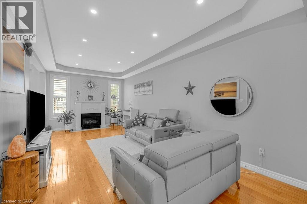 5317 Picketts Way, Burlington, Ontario  L7L 7J6 - Photo 11 - 40819457