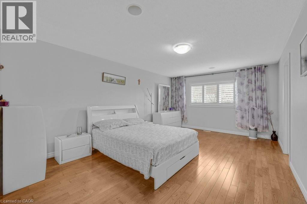 5317 Picketts Way, Burlington, Ontario  L7L 7J6 - Photo 20 - 40819457