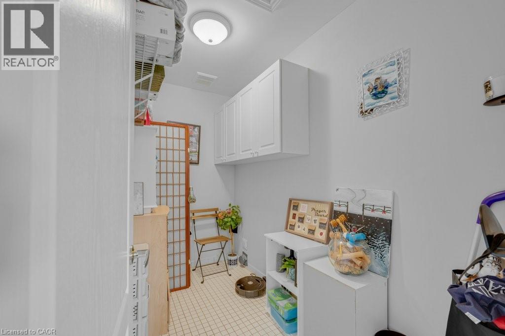 5317 Picketts Way, Burlington, Ontario  L7L 7J6 - Photo 24 - 40819457