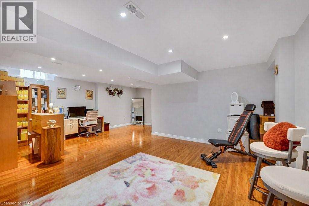 5317 Picketts Way, Burlington, Ontario  L7L 7J6 - Photo 33 - 40819457