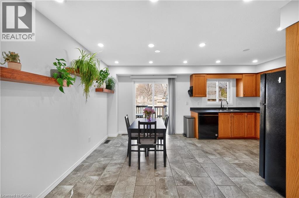 355 Fisher Mills Road Unit# 52, Cambridge, Ontario  N3C 4N5 - Photo 13 - 40819423