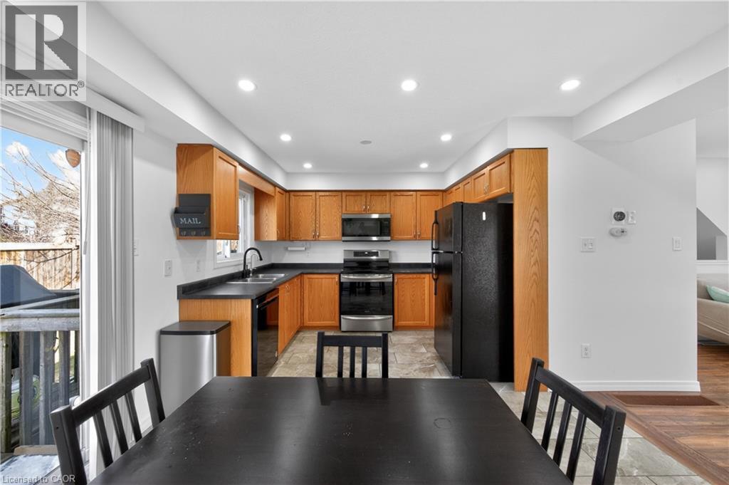 355 Fisher Mills Road Unit# 52, Cambridge, Ontario  N3C 4N5 - Photo 16 - 40819423