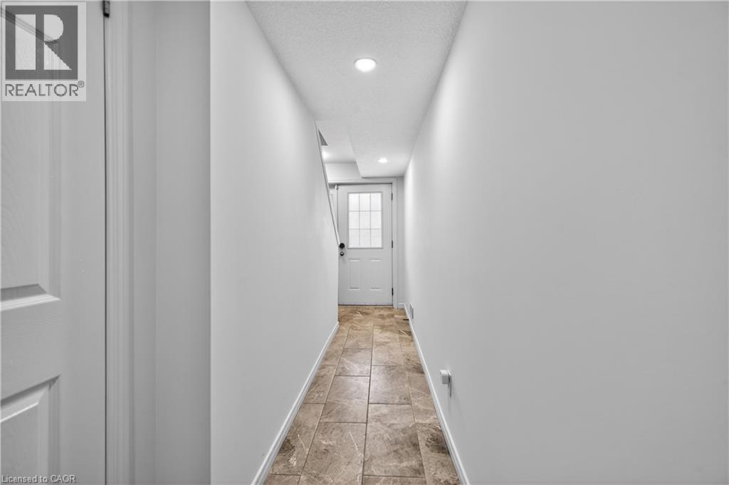 355 Fisher Mills Road Unit# 52, Cambridge, Ontario  N3C 4N5 - Photo 38 - 40819423