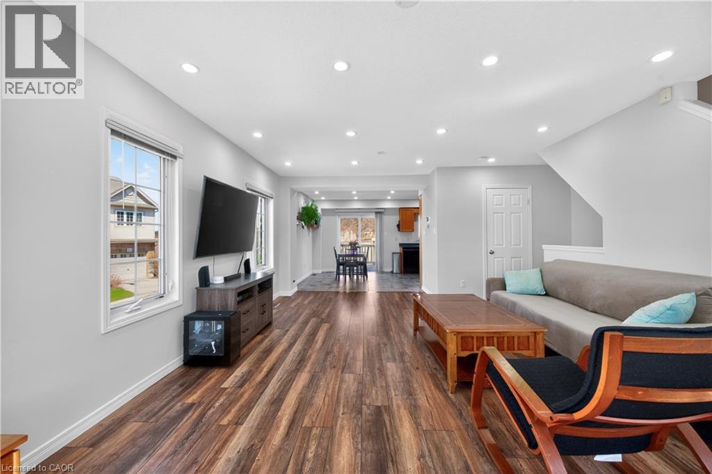 355 Fisher Mills Road Unit# 52, Cambridge, Ontario  N3C 4N5 - Photo 6 - 40819423