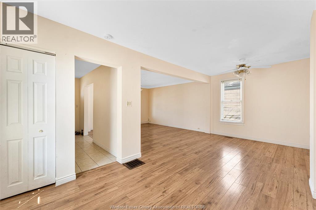 947 Chatham Street East, Windsor, Ontario  N9A 2Y1 - Photo 11 - 26007656