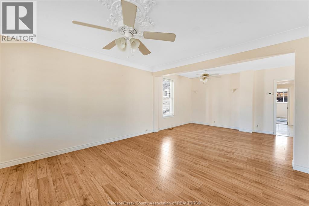 947 Chatham Street East, Windsor, Ontario  N9A 2Y1 - Photo 5 - 26007656