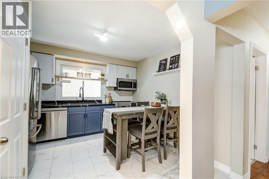 301 East 43rd Street, Hamilton, Ontario  L8T 3C6 - Photo 13 - 40808086