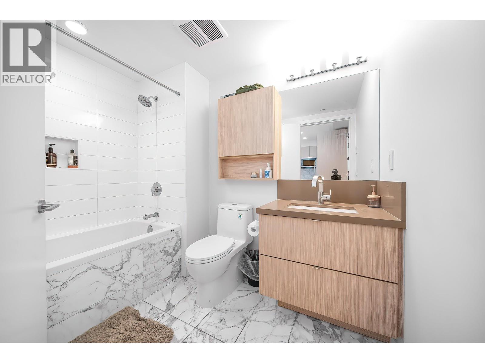 304 530 Whiting Way, Coquitlam, British Columbia  V3J 0J4 - Photo 16 - R3109090