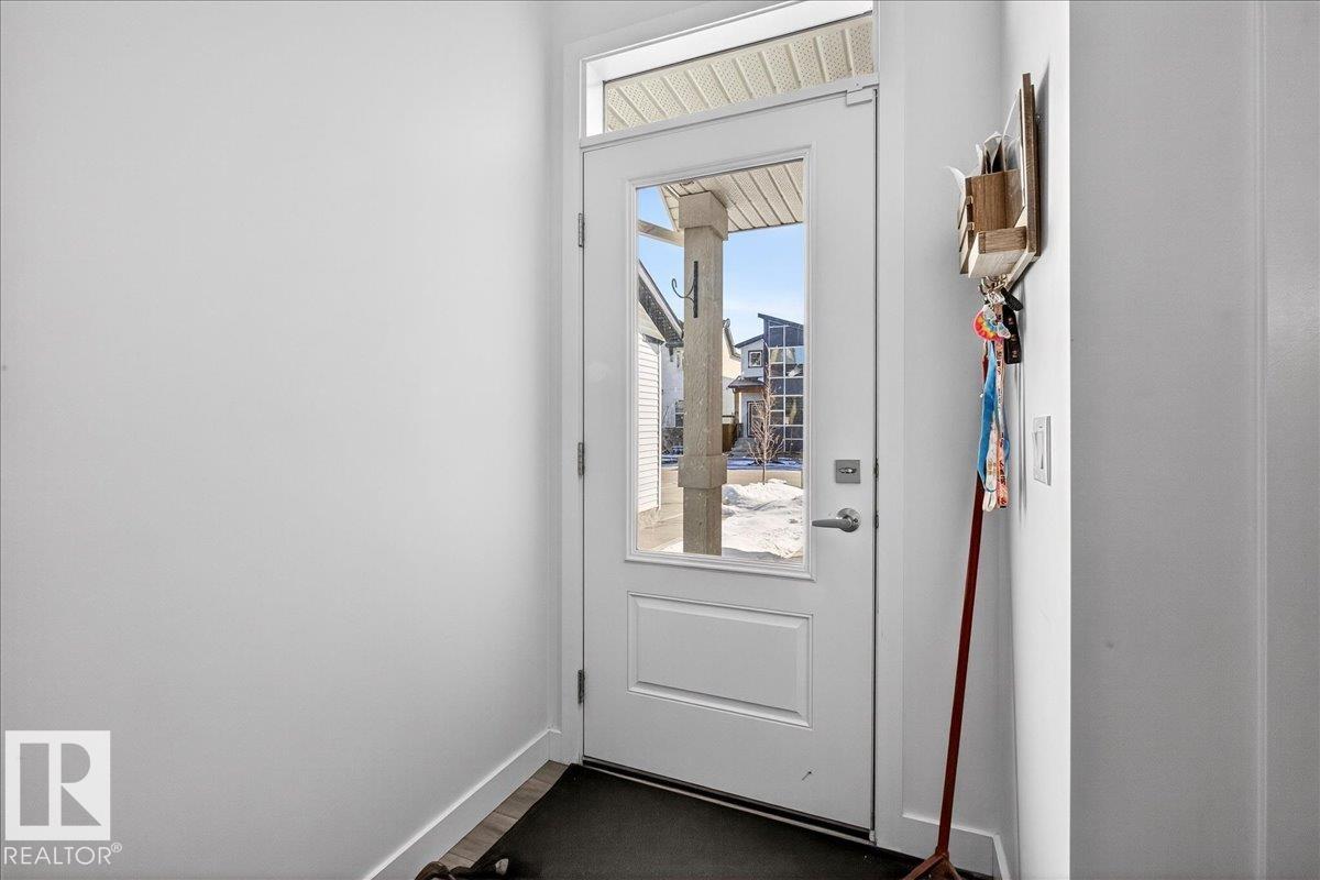 3780 Erlanger Dr NW, Edmonton, Alberta  T6M 0M4 - Photo 6 - E4480570