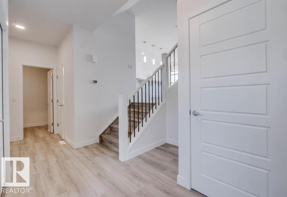 3780 Erlanger Dr NW, Edmonton, Alberta  T6M 0M4 - Photo 41 - E4480570