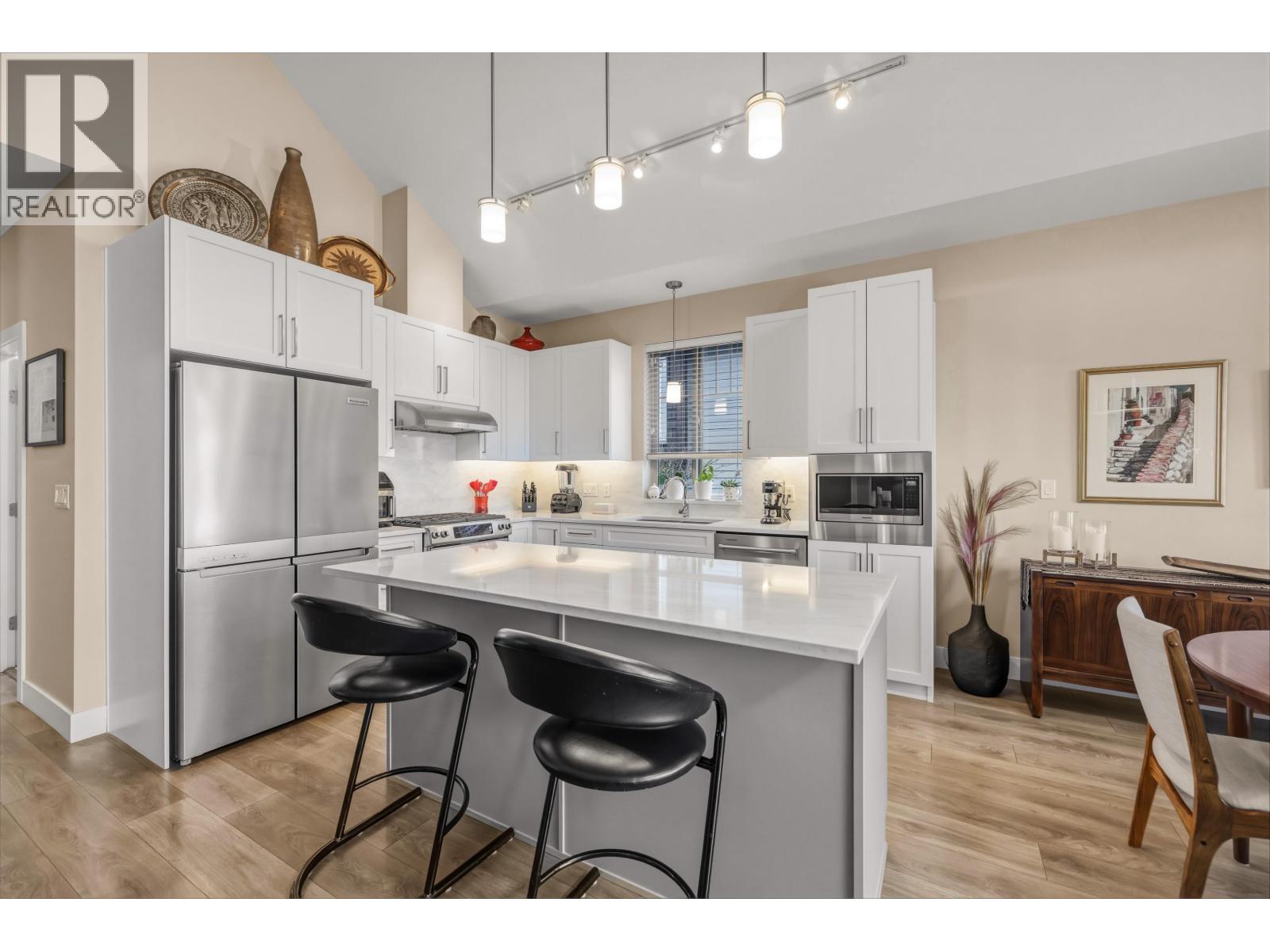 125 3458 Burke Village Promenade, Coquitlam, British Columbia  V3E 0J1 - Photo 8 - R3101759