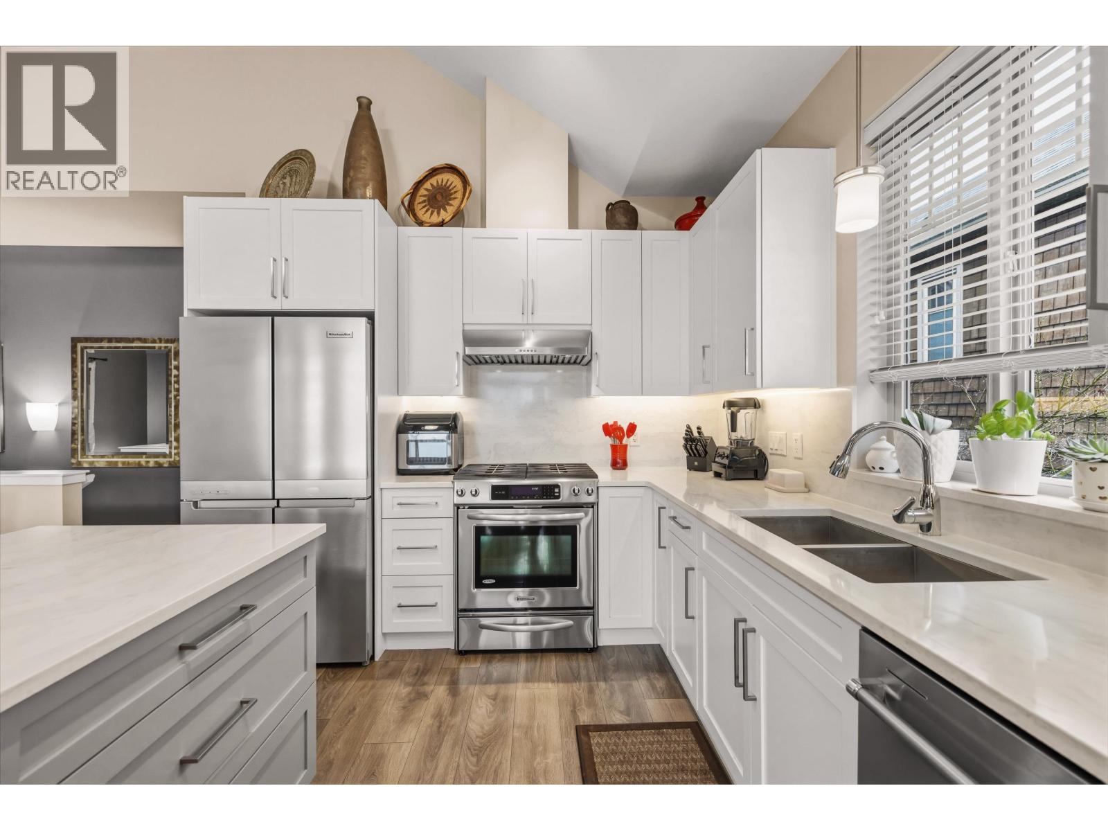 125 3458 Burke Village Promenade, Coquitlam, British Columbia  V3E 0J1 - Photo 10 - R3101759