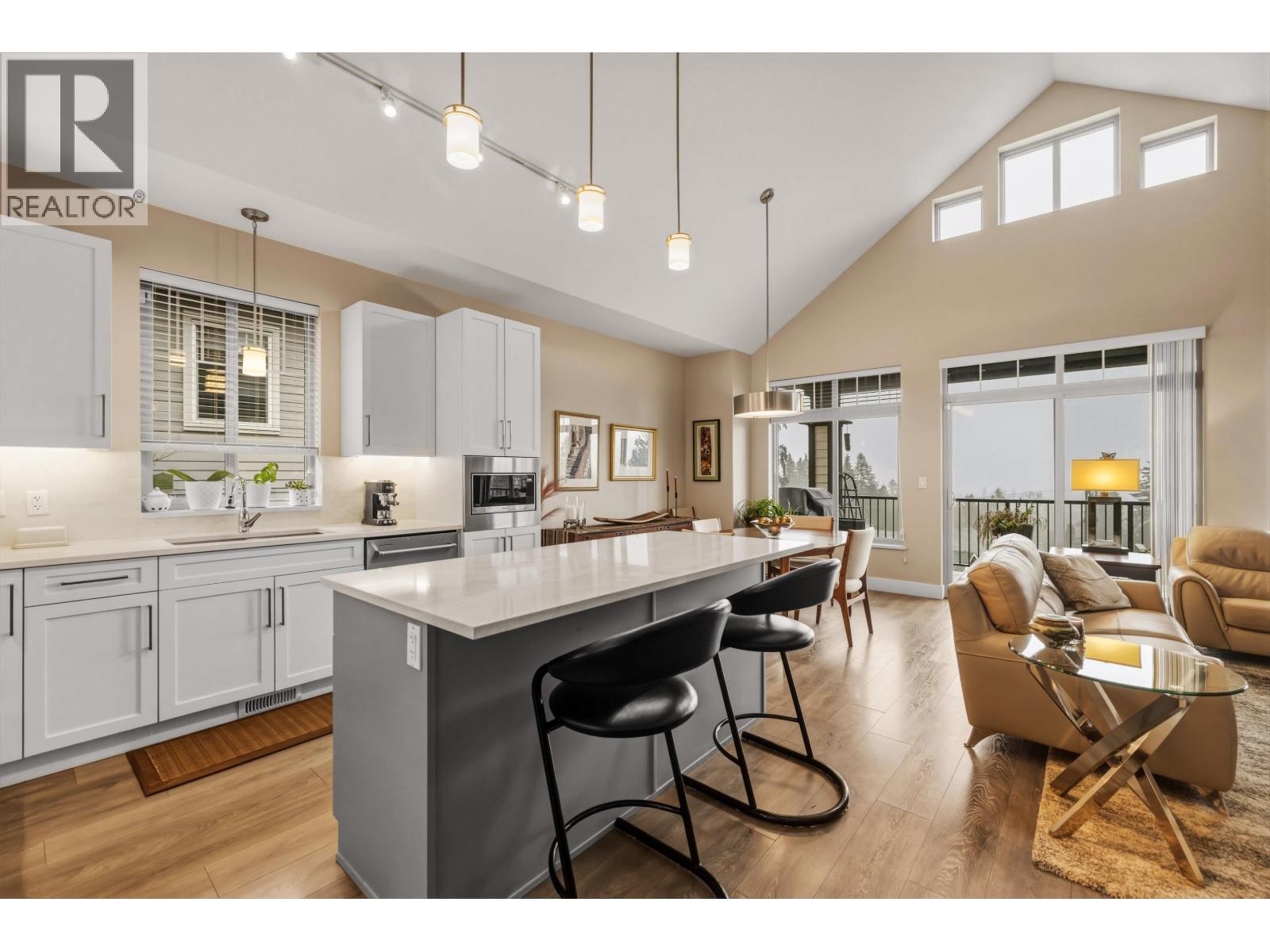 125 3458 Burke Village Promenade, Coquitlam, British Columbia  V3E 0J1 - Photo 6 - R3101759