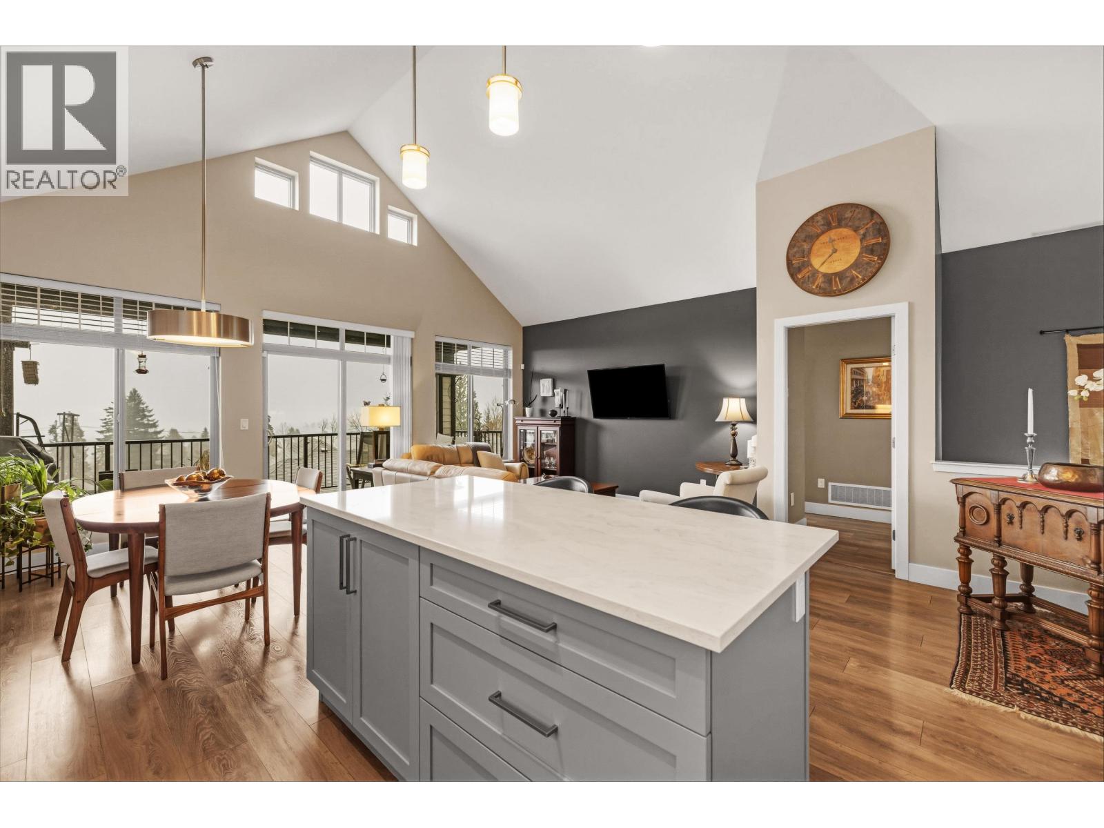 125 3458 Burke Village Promenade, Coquitlam, British Columbia  V3E 0J1 - Photo 12 - R3101759