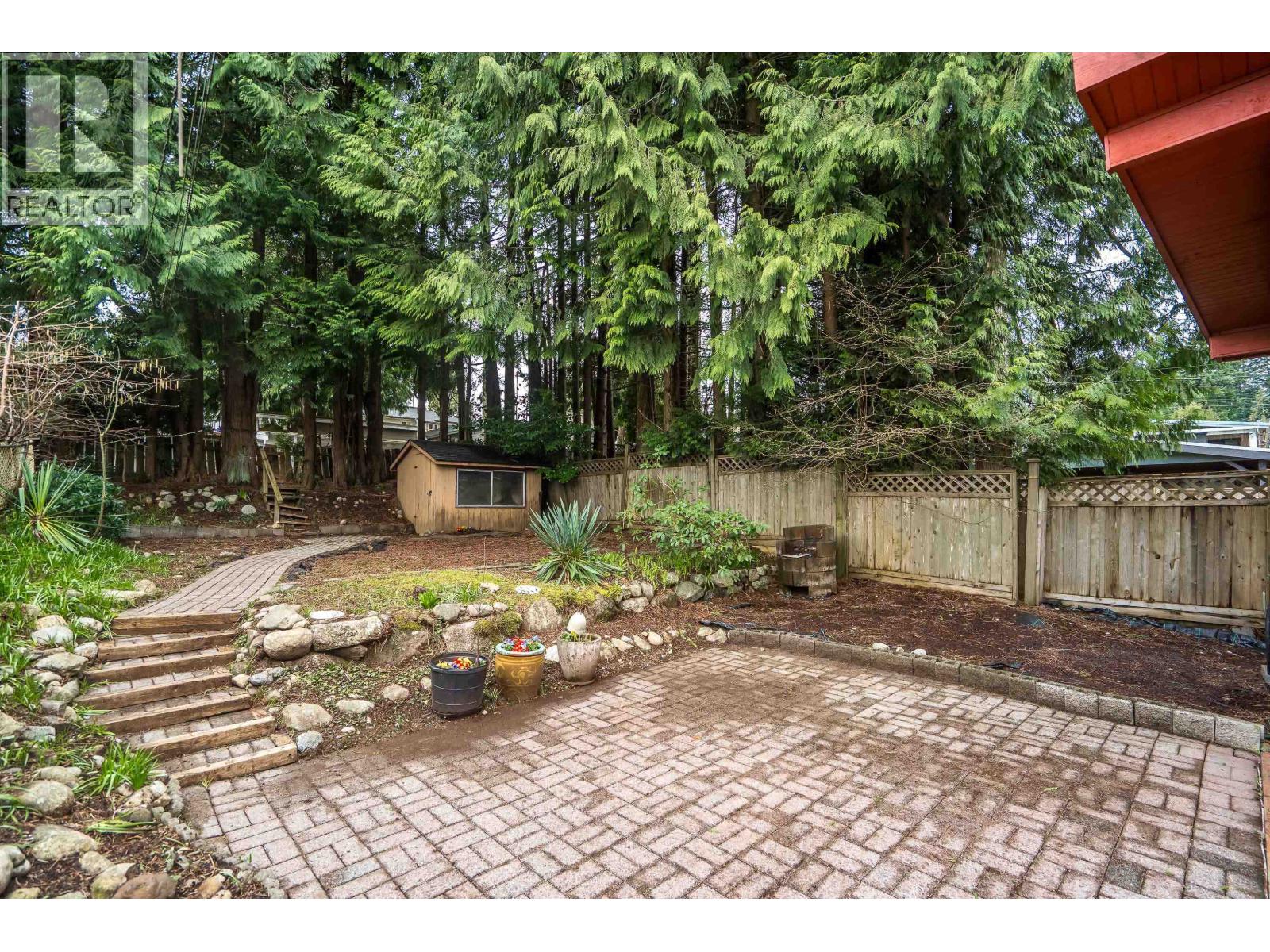 8228 Wedgewood Street, Burnaby, British Columbia  V3N 1C4 - Photo 37 - R3099872