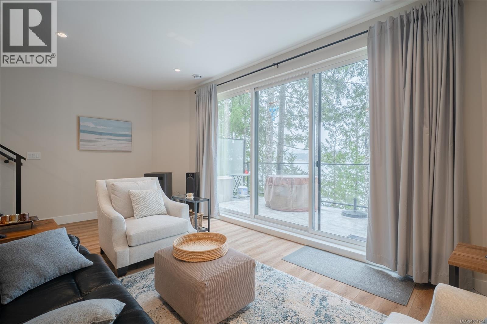 8 7470 Cottage Way, Lake Cowichan, British Columbia  V0R 2G1 - Photo 12 - 1031254