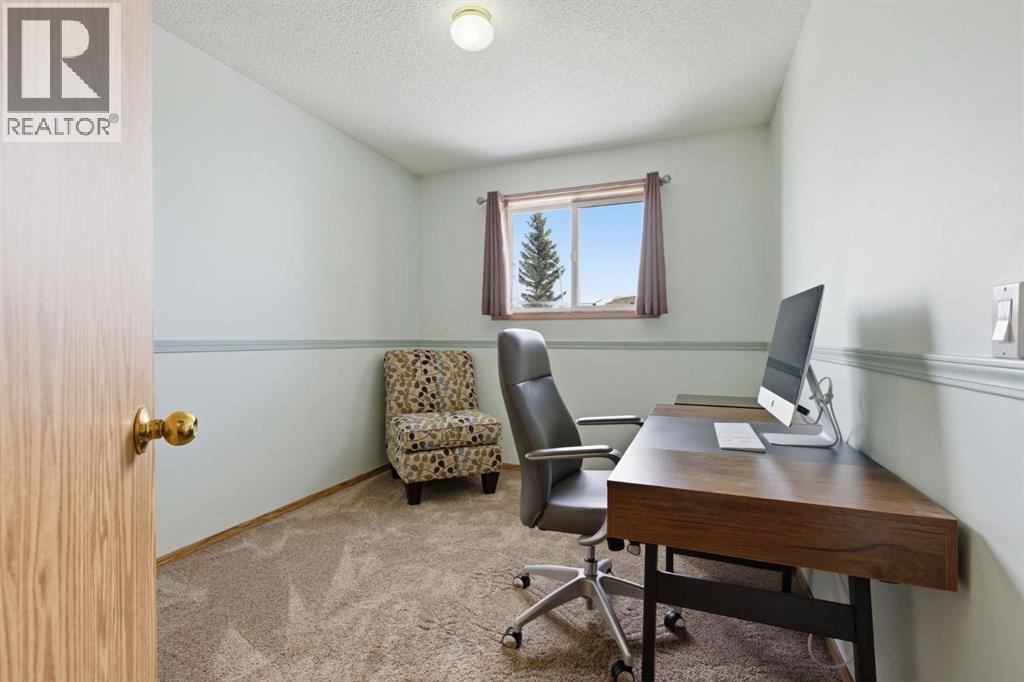 9 Harvest Glen Way NE, Calgary, Alberta  T3K 4J2 - Photo 19 - A2299926