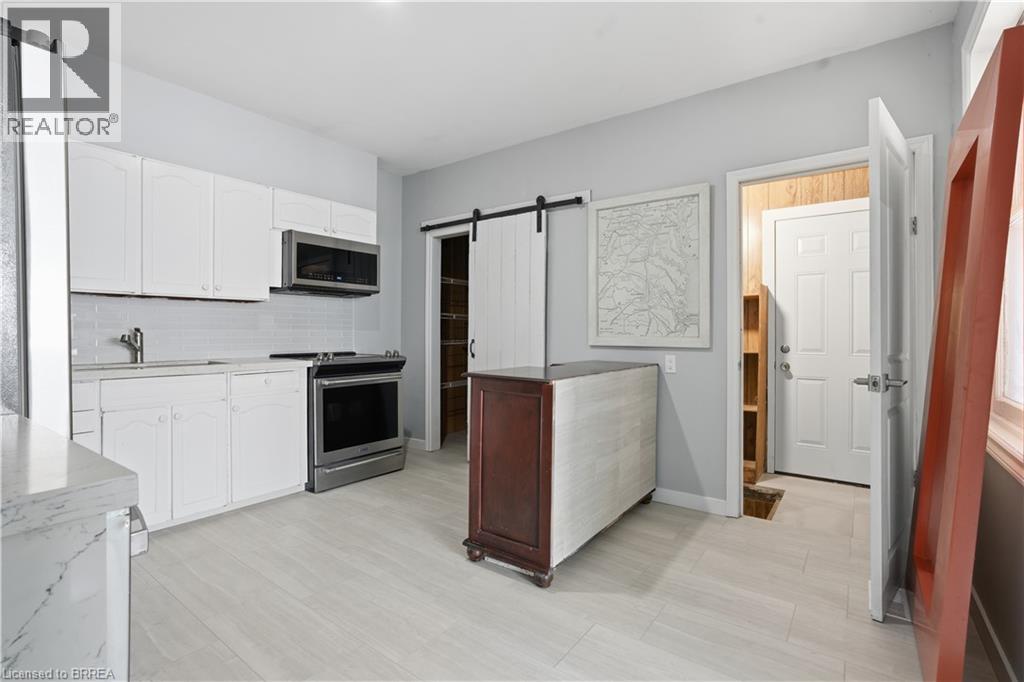 28 Wellington Street, Paris, Ontario  N3L 1S7 - Photo 8 - 40818999