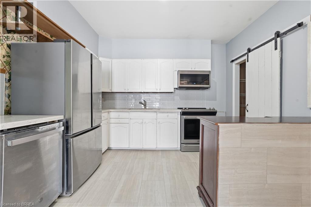 28 Wellington Street, Paris, Ontario  N3L 1S7 - Photo 9 - 40818999