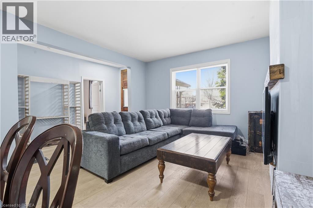 28 Wellington Street, Paris, Ontario  N3L 1S7 - Photo 6 - 40818999